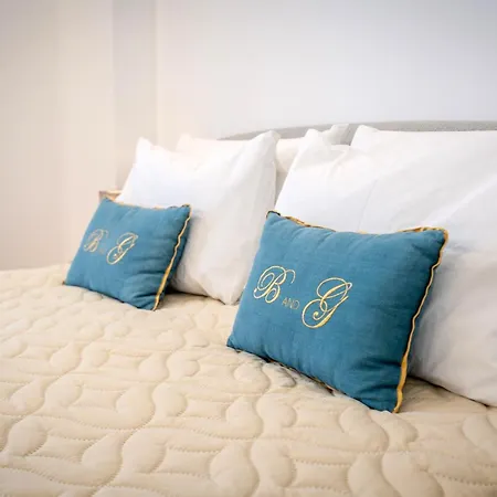 Гостевой дом B And G San Babila- Luxury In The Heart Of - Design District