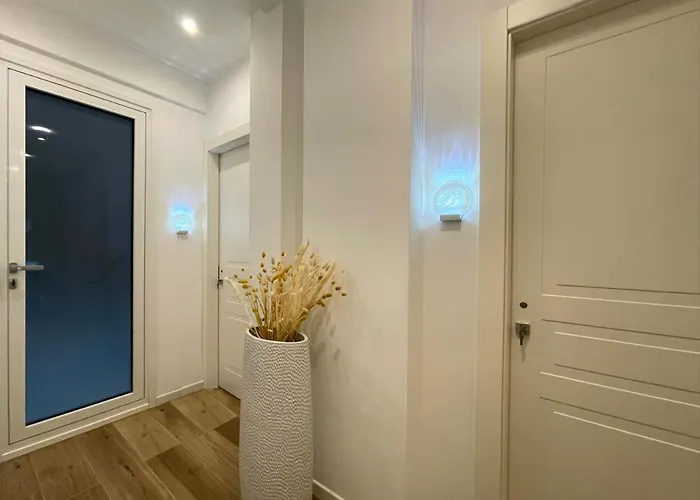 B And G San Babila- Luxury In The Heart Of - Design District Μιλάνο