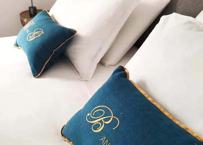B And G San Babila- Luxury In The Heart Of - Design District 4* Μιλάνο