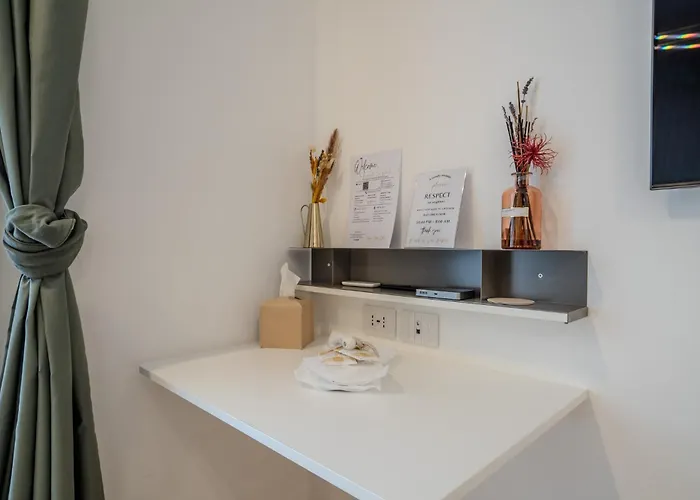 Πανσιόν B And G San Babila- Luxury In The Heart Of - Design District