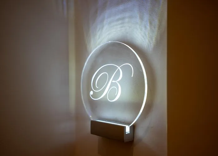 B And G San Babila- Luxury In The Heart Of - Design District Πανσιόν 4*