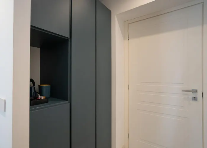 B And G San Babila- Luxury In The Heart Of - Design District Πανσιόν Μιλάνο