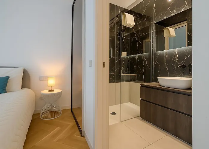 B And G San Babila- Luxury In The Heart Of - Design District Πανσιόν