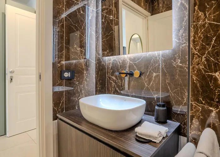 Πανσιόν B And G San Babila- Luxury In The Heart Of - Design District Μιλάνο