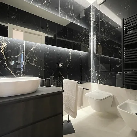 Konukevi B And G San Babila- Luxury In The Heart Of - Design District *